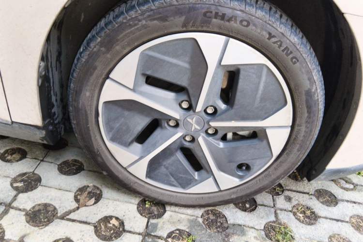 Used XPeng MONA M03 2024 515 Long-Range Right Front Wheel Hub