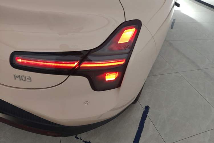 Used XPeng MONA M03 2024 620 with Ultra-Long Range Right Rear Taillight