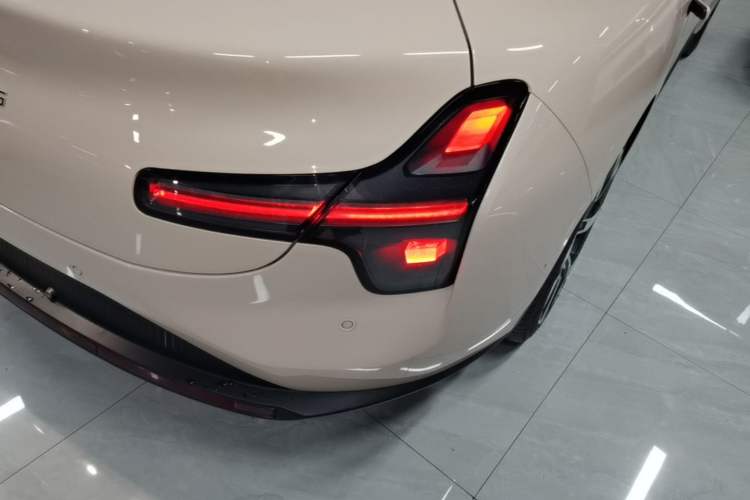 Used XPeng MONA M03 2024 620 with Ultra-Long Range Right Rear Taillight