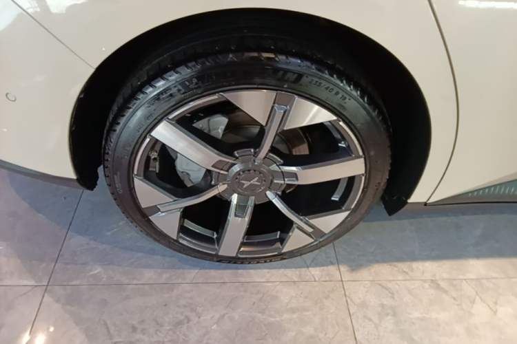 Used XPeng MONA M03 2024 620 with Ultra-Long Range Right Rear Wheel Hub