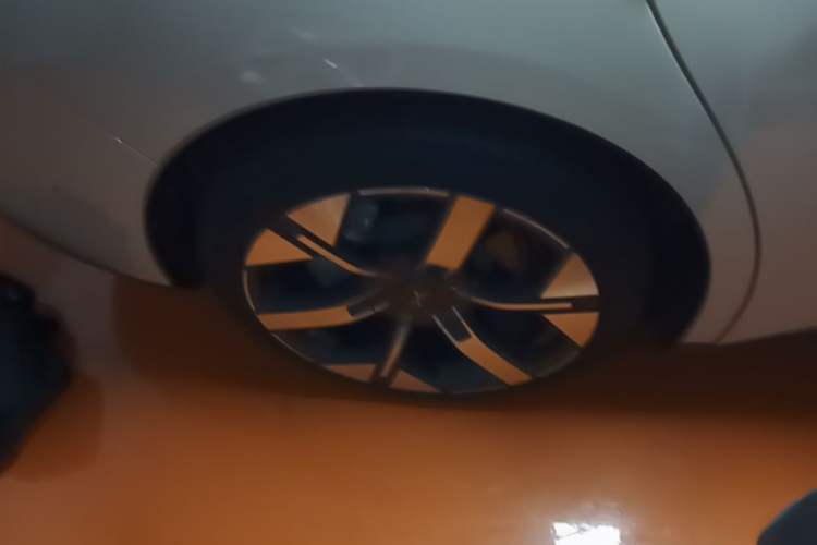 Used XPeng MONA M03 2024 620 with Ultra-Long Range Right Rear Wheel Hub