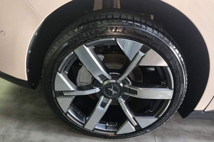 Used XPeng MONA M03 2024 620 with Ultra-Long Range Right Rear Wheel Hub