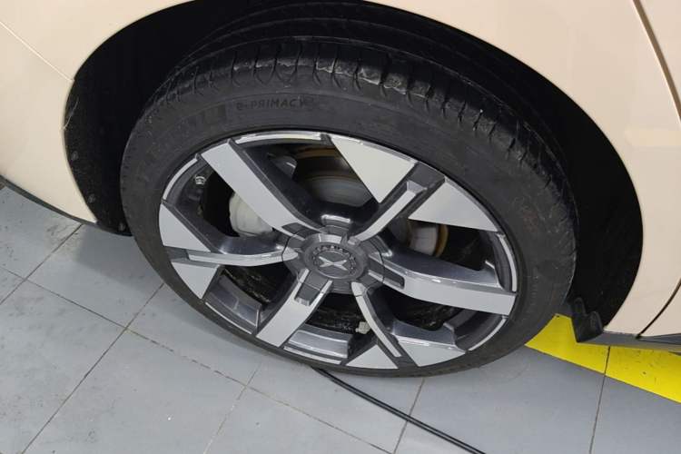 Used XPeng MONA M03 2024 515 Long-Range Right Rear Wheel Hub