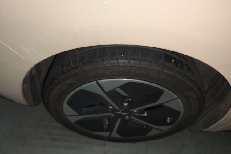Used XPeng MONA M03 2024 620 with Ultra-Long Range Right Rear Wheel Hub