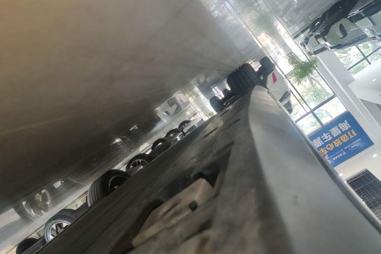 Used XPeng MONA M03 2024 620 with Ultra-Long Range Right Side Sill