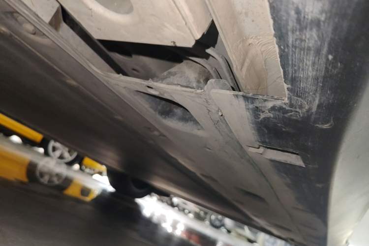 Used XPeng MONA M03 2024 620 with Ultra-Long Range Right Side Sill