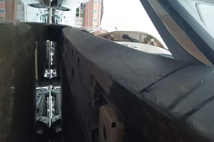 Used XPeng MONA M03 2024 620 with Ultra-Long Range Right Side Sill