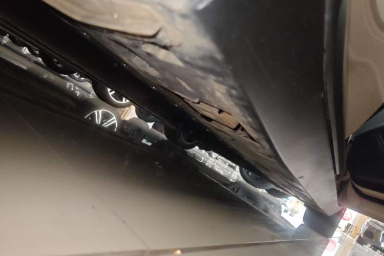 Used XPeng MONA M03 2024 620 with Ultra-Long Range Right Side Sill
