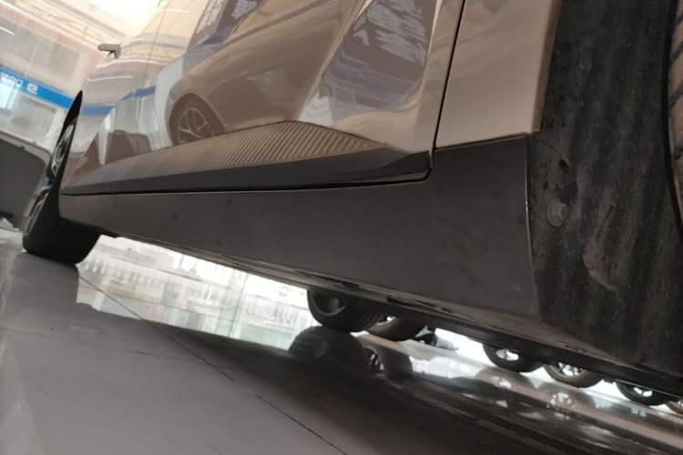 Used XPeng MONA M03 2024 620 with Ultra-Long Range Right Side Sill