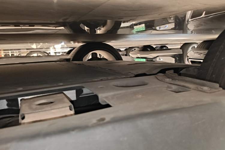 Used XPeng MONA M03 2024 620 with Ultra-Long Range Right Side Sill