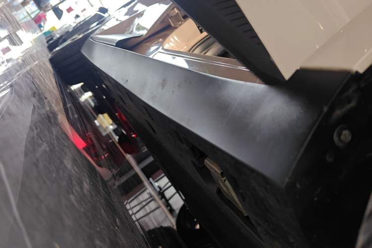 Used XPeng MONA M03 2024 515 Long-Range Right Side Sill