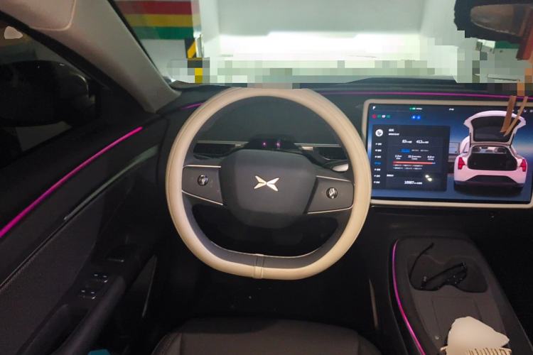 Used XPeng MONA M03 2024 620 with Ultra-Long Range Steering Wheel