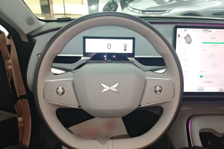 Used XPeng MONA M03 2024 620 with Ultra-Long Range Steering Wheel