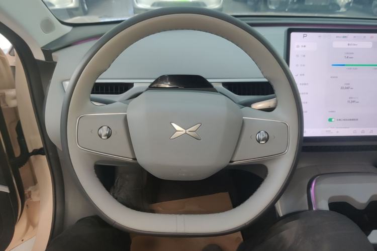 Used XPeng MONA M03 2024 620 with Ultra-Long Range Steering Wheel