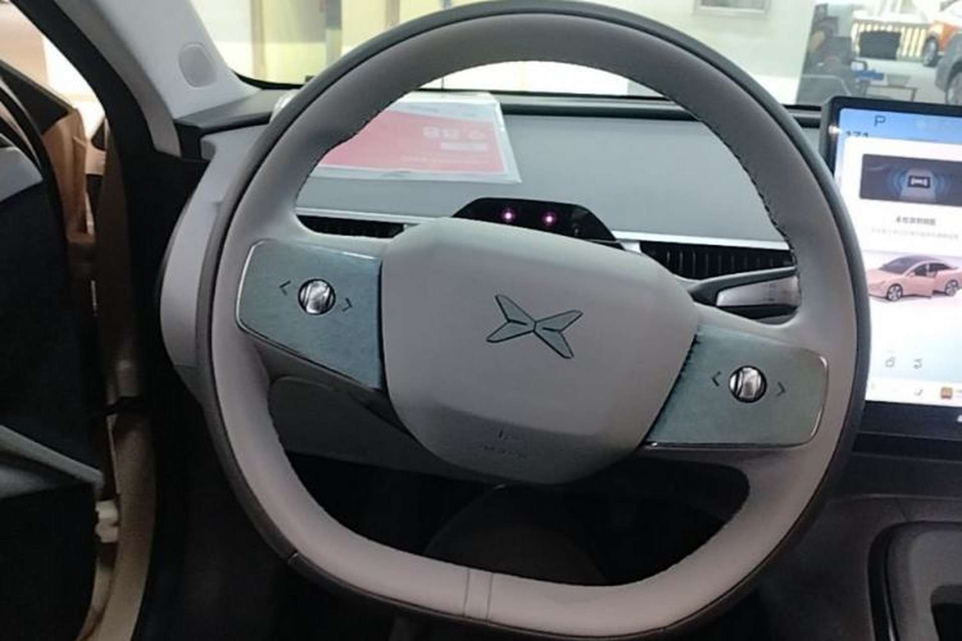 Used XPeng MONA M03 2024 620 with Ultra-Long Range Steering Wheel