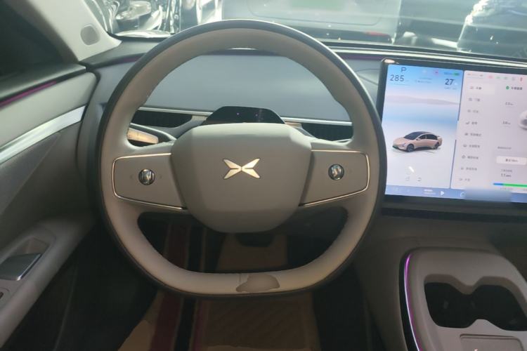 Used XPeng MONA M03 2024 620 with Ultra-Long Range Steering Wheel