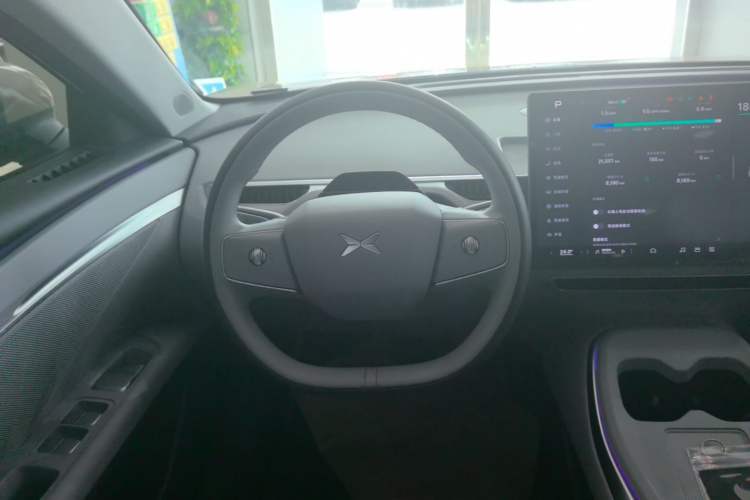 Used XPeng MONA M03 2024 620 with Ultra-Long Range Steering Wheel