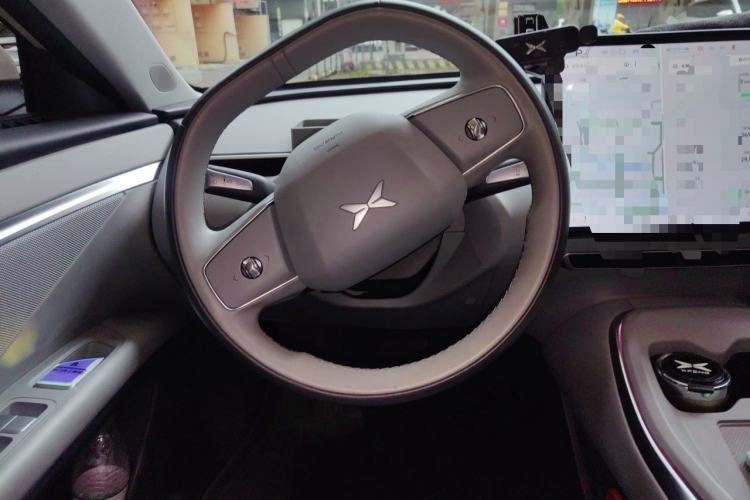 Used XPeng MONA M03 2024 620 with Ultra-Long Range Steering Wheel