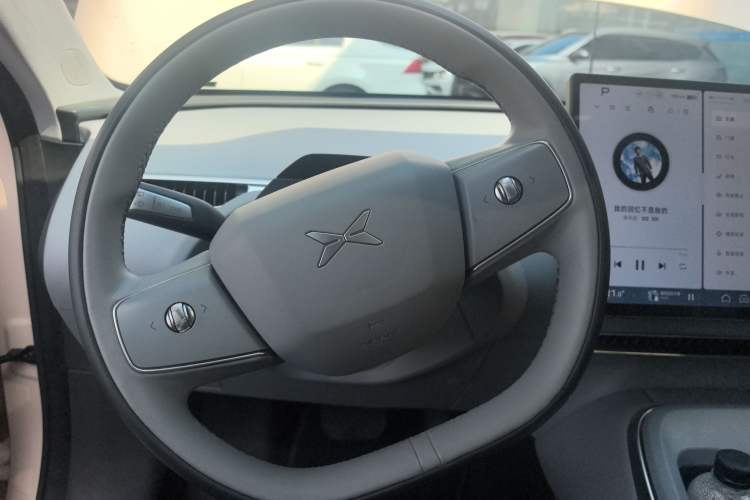 Used XPeng MONA M03 2024 620 with Ultra-Long Range Steering Wheel