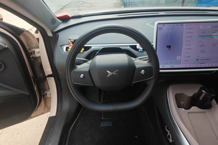 Used XPeng MONA M03 2024 620 with Ultra-Long Range Steering Wheel