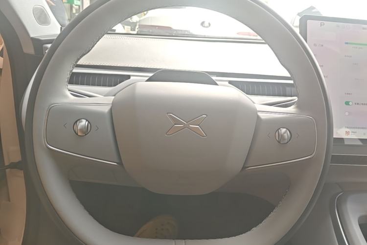Used XPeng MONA M03 2024 620 with Ultra-Long Range Steering Wheel