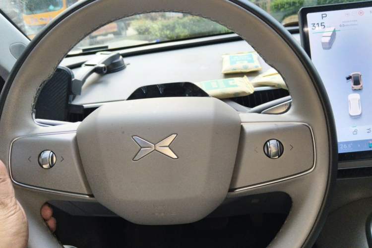 Used XPeng MONA M03 2024 515 Long-Range Steering Wheel