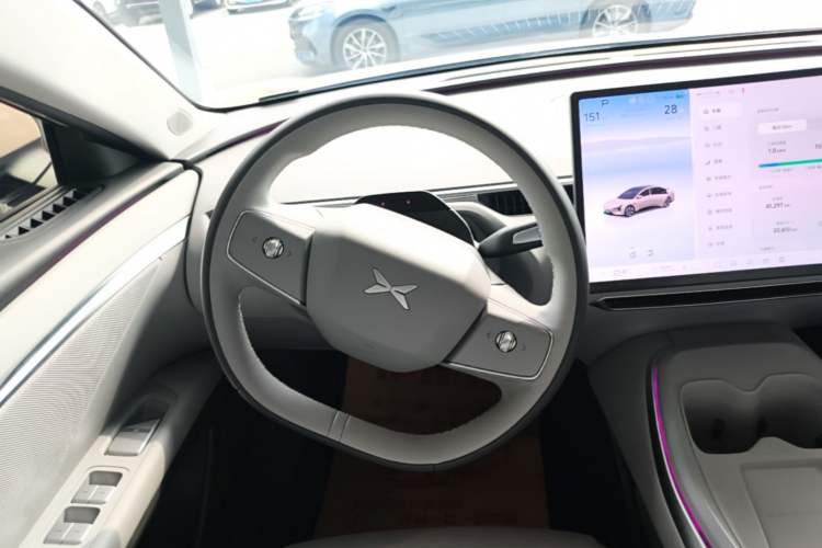 Used XPeng MONA M03 2024 620 with Ultra-Long Range Steering Wheel