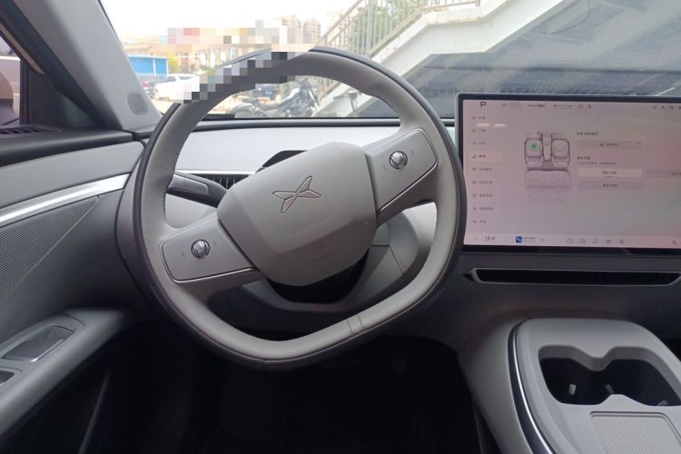 Used XPeng MONA M03 2024 620 with Ultra-Long Range Steering Wheel