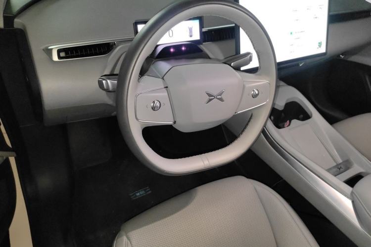 Used XPeng MONA M03 2024 620 with Ultra-Long Range Steering Wheel