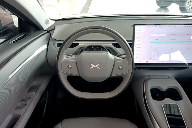 Used XPeng MONA M03 2024 620 with Ultra-Long Range Steering Wheel