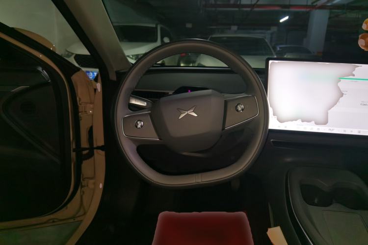 Used XPeng MONA M03 2024 620 with Ultra-Long Range Steering Wheel