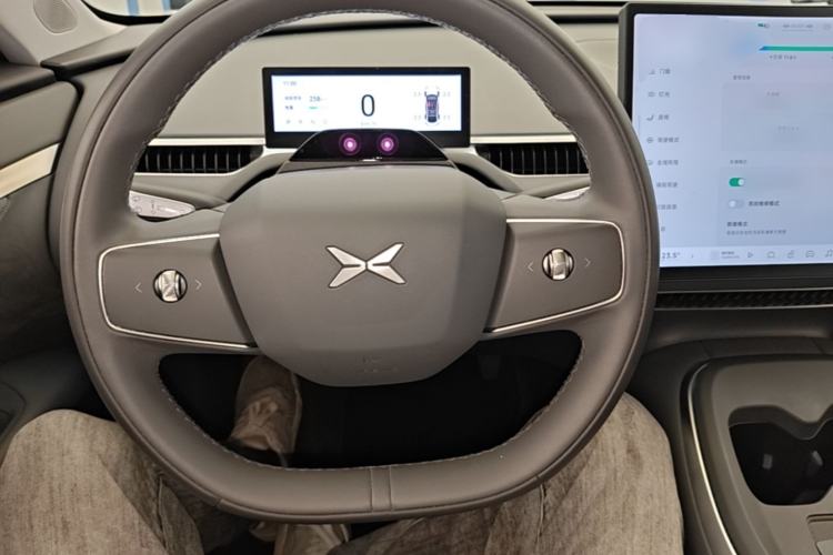 Used XPeng MONA M03 2024 620 with Ultra-Long Range Steering Wheel
