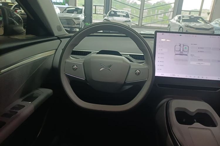 Used XPeng MONA M03 2024 620 with Ultra-Long Range Steering Wheel