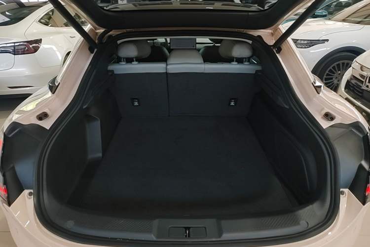 Used XPeng MONA M03 2024 620 with Ultra-Long Range Trunk
