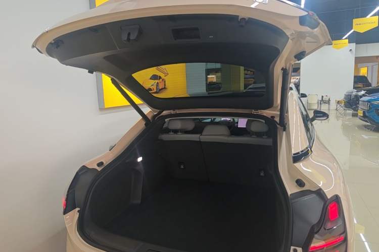 Used XPeng MONA M03 2024 620 with Ultra-Long Range Trunk