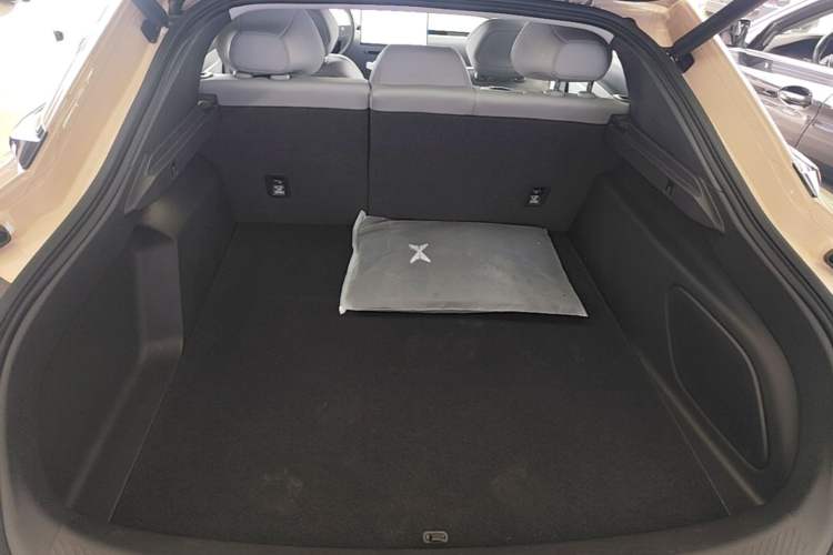 Used XPeng MONA M03 2024 620 with Ultra-Long Range Trunk