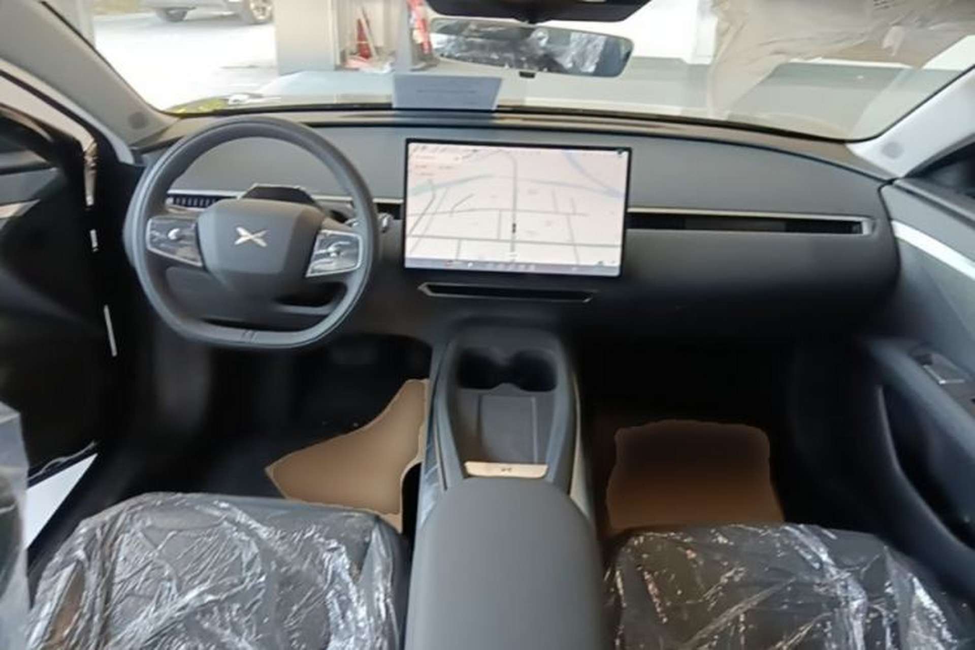Used XPeng MONA M03 2025 620 Ultra-Long Range Plus Center Console