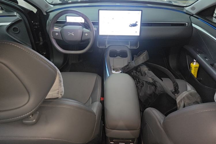 Used XPeng MONA M03 2025 620 Ultra-Long Range Plus Center Console