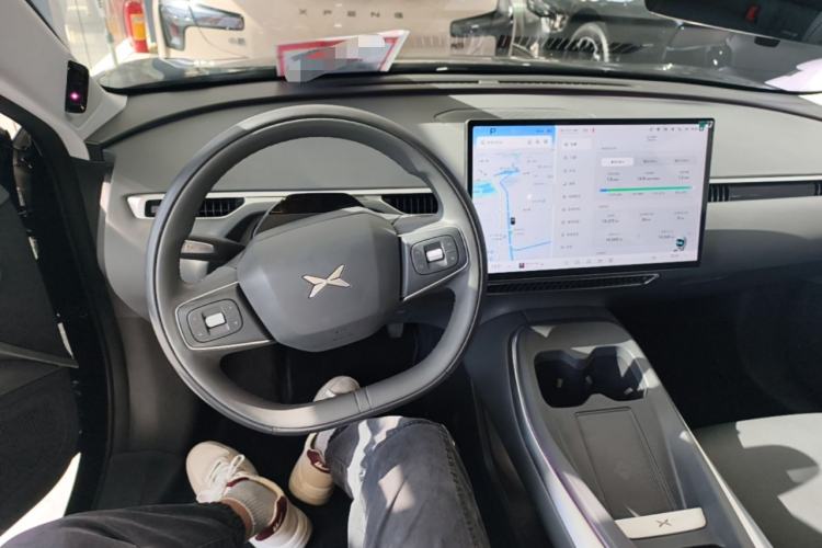 Used XPeng MONA M03 2025 600 with Ultra-Long Range Max Center Console