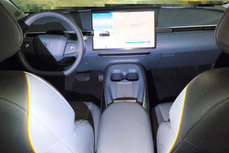 Used XPeng MONA M03 2025 620 Ultra-Long Range Plus Center Console