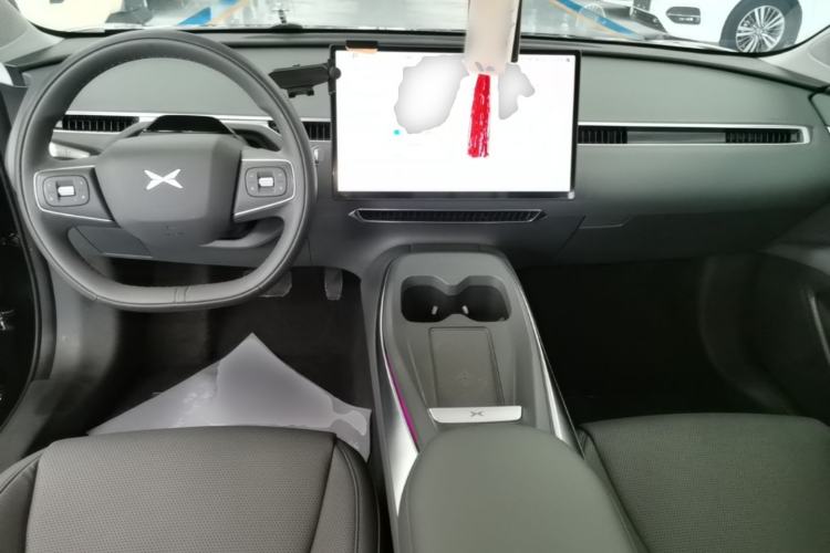Used XPeng MONA M03 2025 502 Long-Range Max Center Console