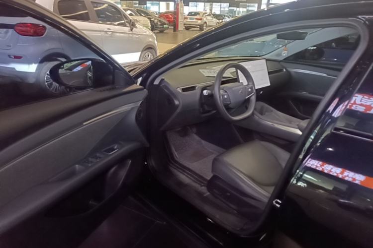 Used XPeng MONA M03 2025 620 Ultra-Long Range Plus Driver Seat