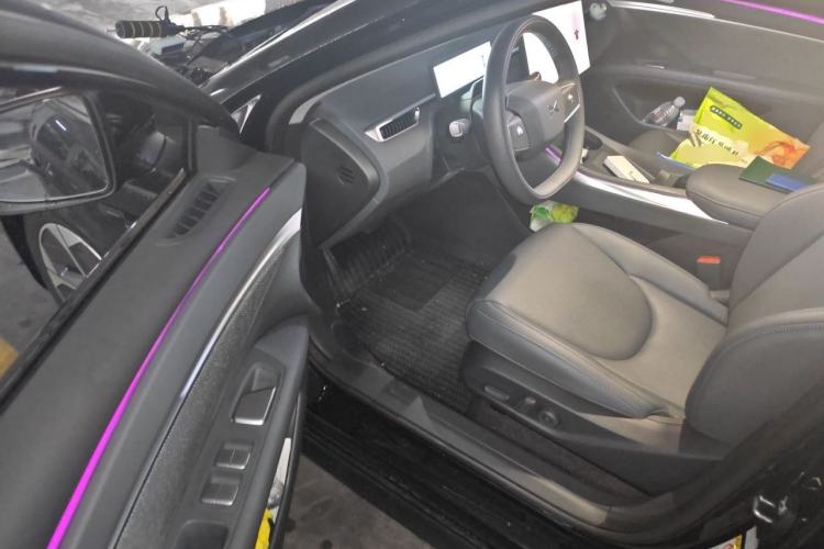 Used XPeng MONA M03 2025 620 Ultra-Long Range Plus Driver Seat