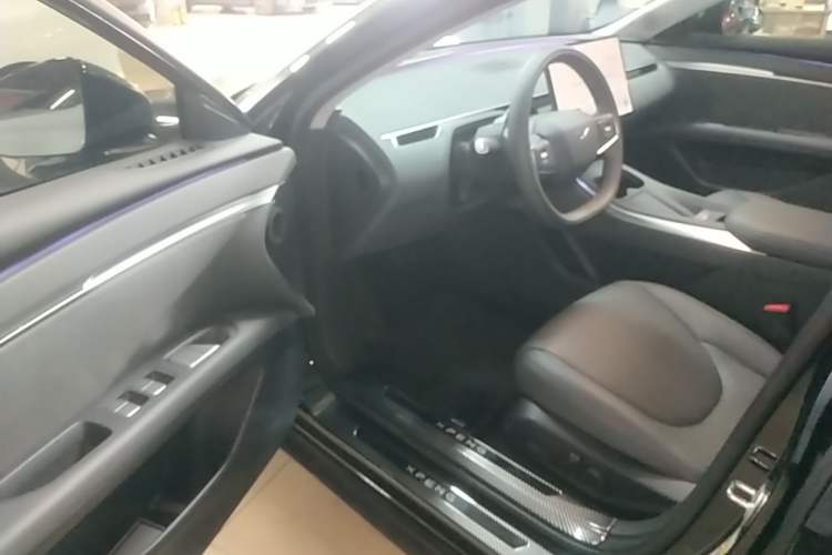 Used XPeng MONA M03 2025 600 with Ultra-Long Range Max Driver Seat