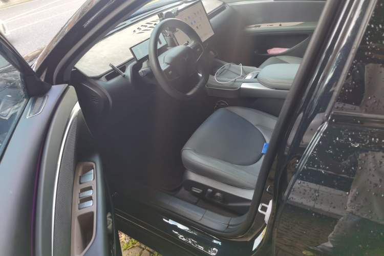 Used XPeng MONA M03 2025 600 with Ultra-Long Range Max Driver Seat
