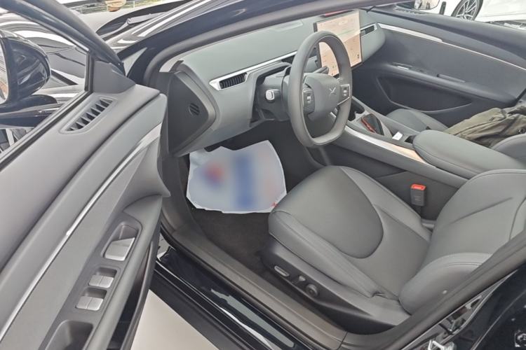 Used XPeng MONA M03 2025 600 with Ultra-Long Range Max Driver Seat