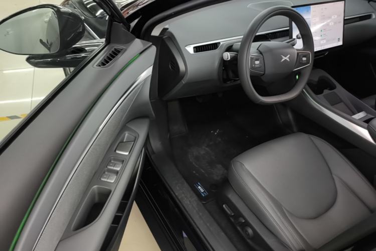 Used XPeng MONA M03 2025 600 with Ultra-Long Range Max Driver Seat