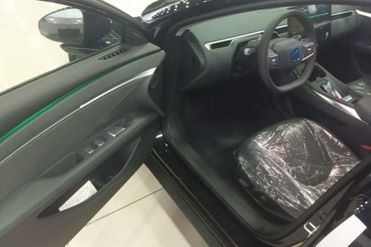 Used XPeng MONA M03 2025 502 Long-Range Max Driver Seat
