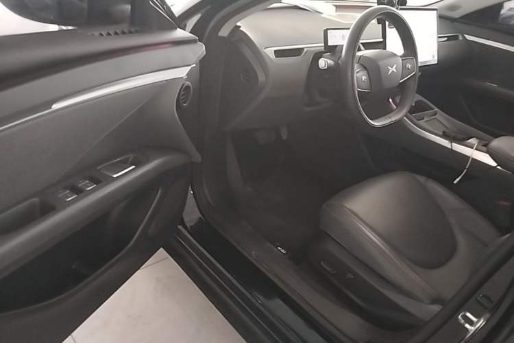 Used XPeng MONA M03 2025 600 with Ultra-Long Range Max Driver Seat