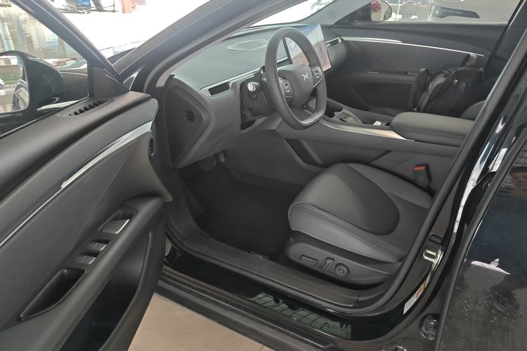 Used XPeng MONA M03 2025 600 with Ultra-Long Range Max Driver Seat
